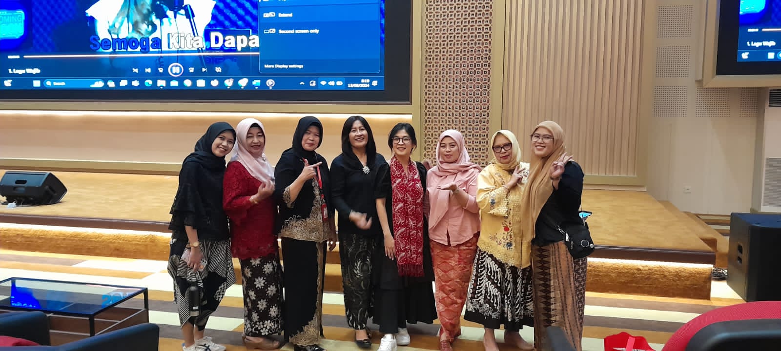 Lomba Karaoke Meriahkan Peringatan Hari Kemerdekaan di Untag Surabaya